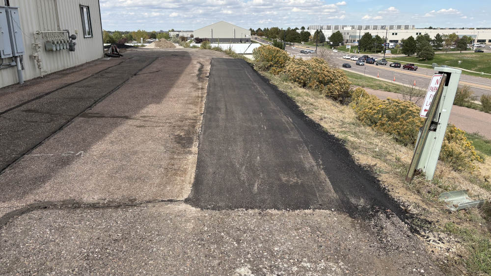 Asphalt curb repair